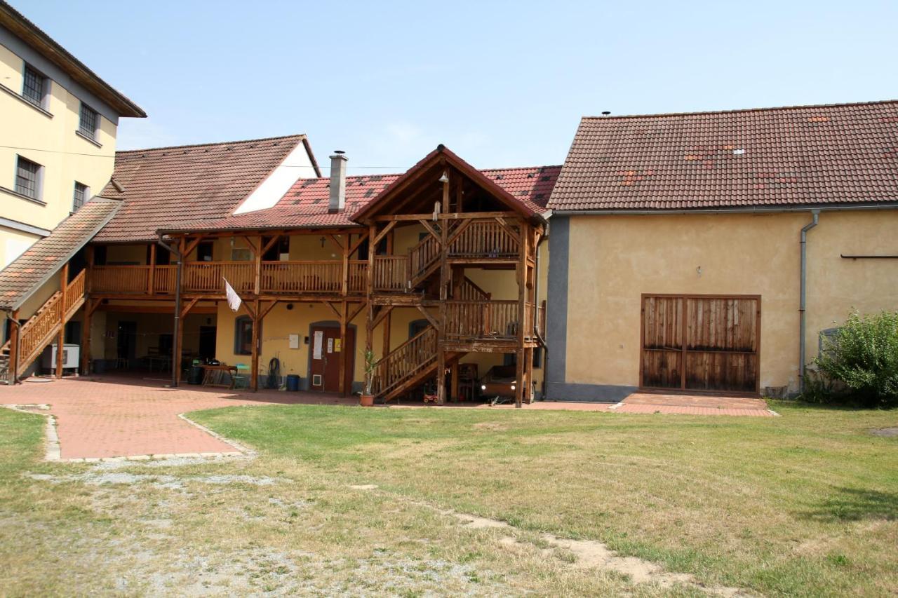 Ferienwohnung Mlyn-Osvracin Exterior foto