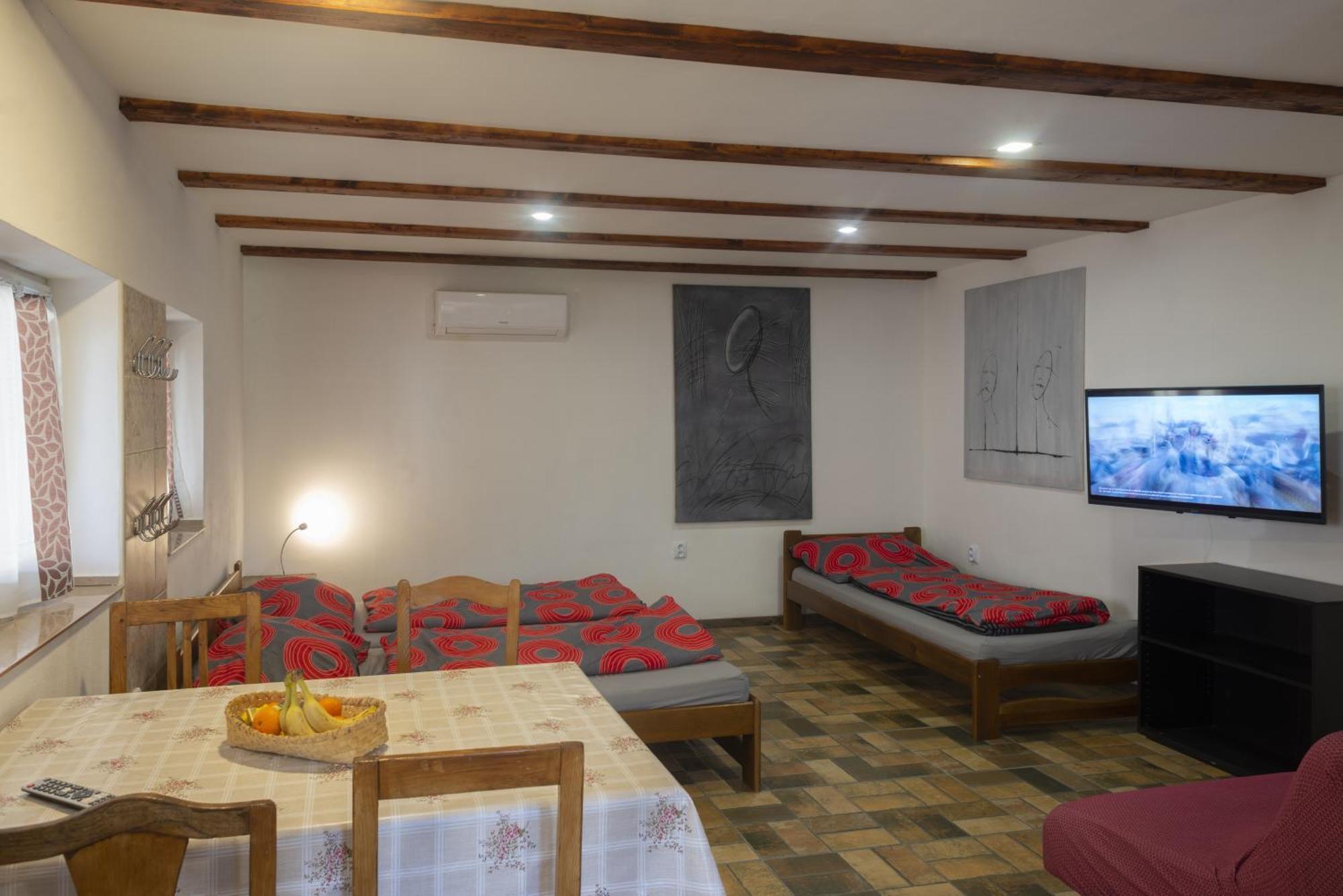 Ferienwohnung Mlyn-Osvracin Exterior foto